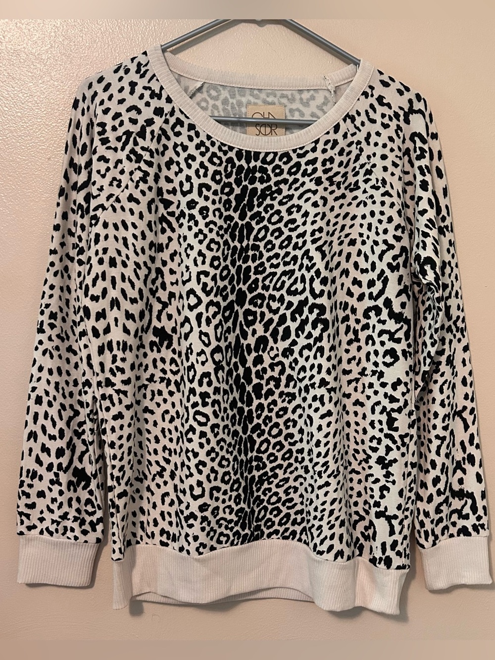 Chaser Black and Cream Leopard Print Pullover Lightweight Sweatshirt